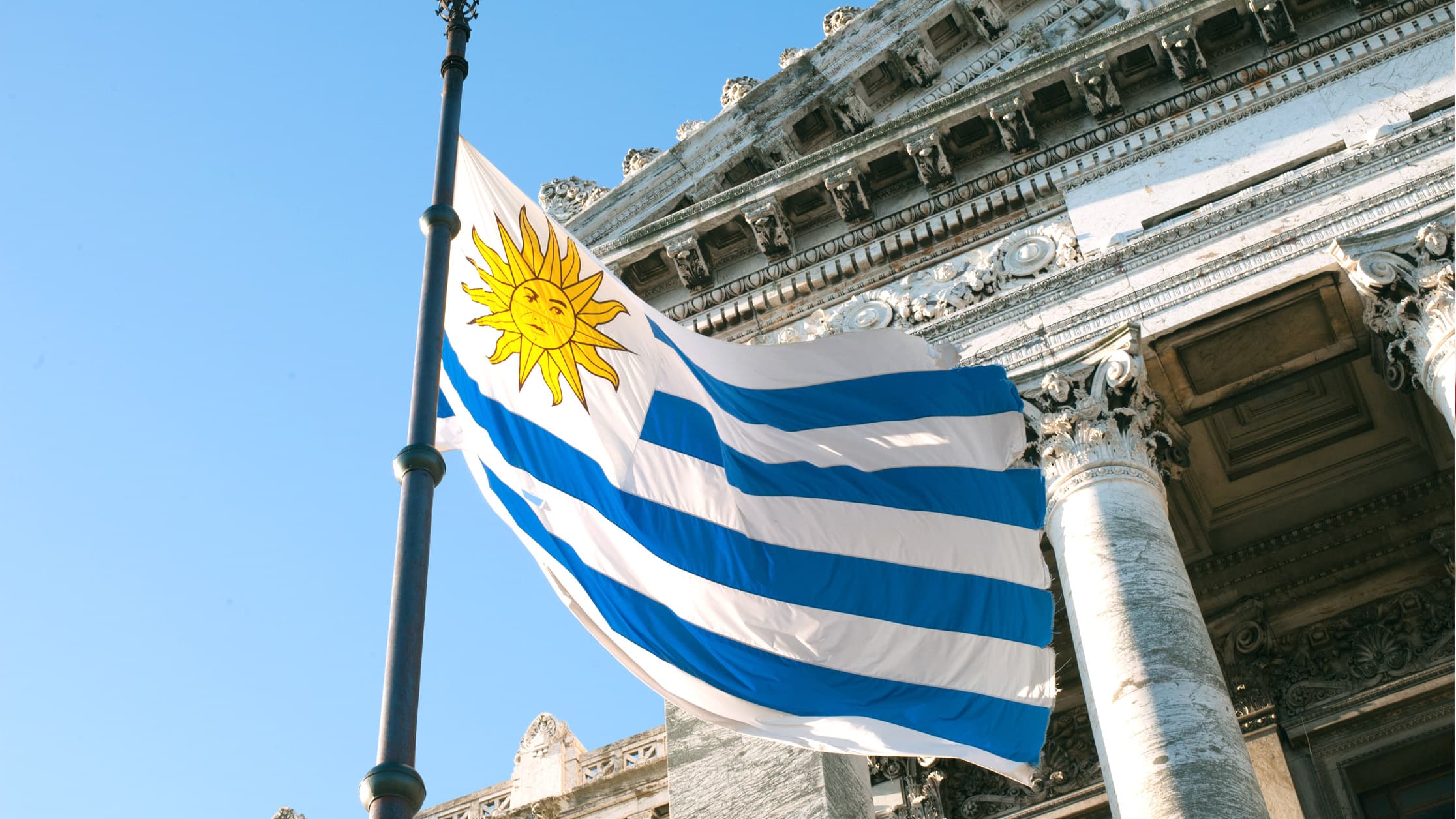 Uruguayan Lawmaker Proposes Bill to Support Cryptocurrency Payments