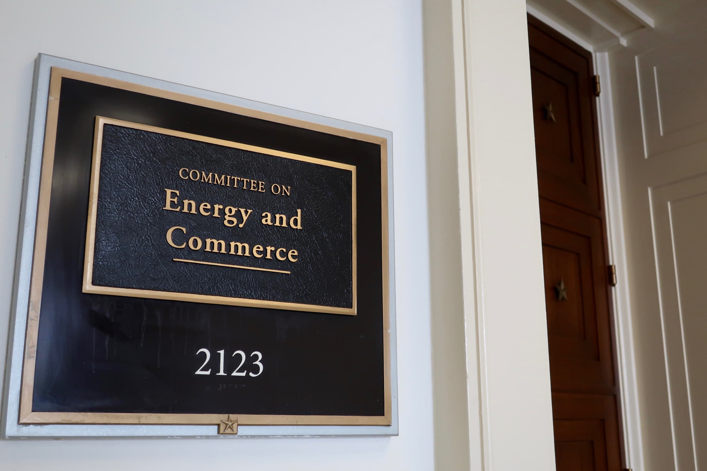 US Congress holds hearing on 'Cleaning Up Cryptocurrency'