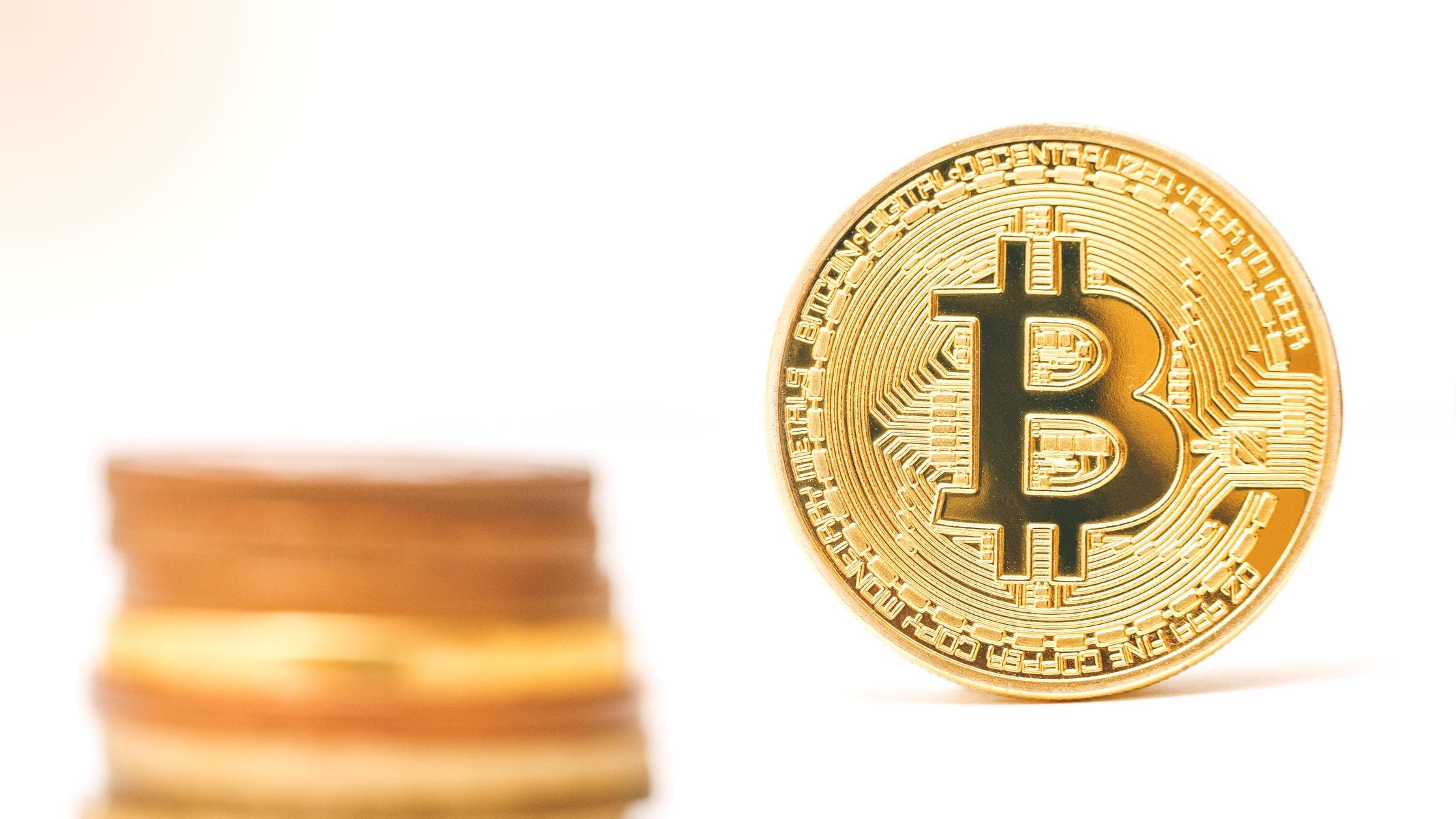 As $14,000 Breaks, Bitcoin Continues to Outpace Altcoins